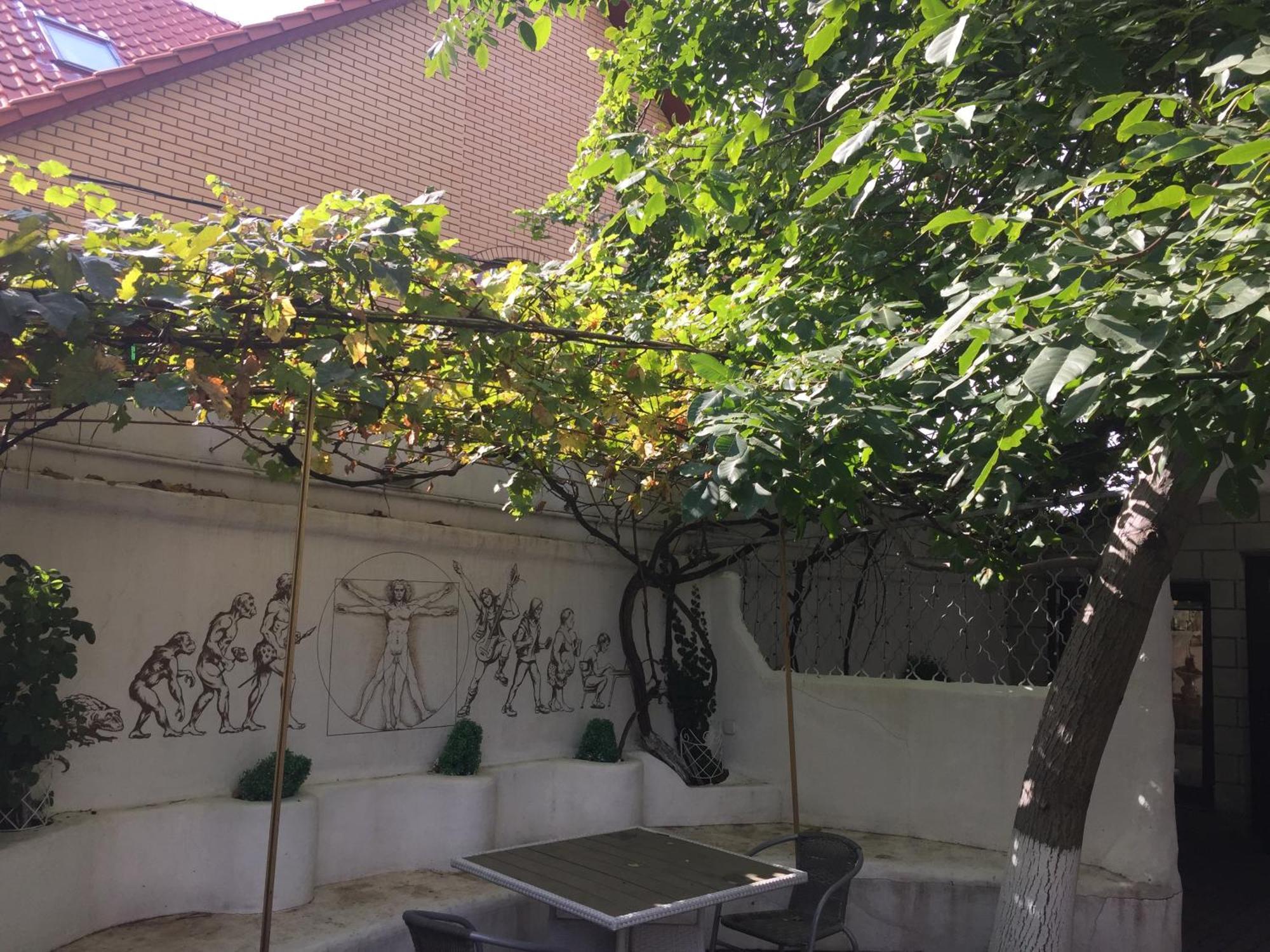 Jungle - Дом-Сказка У Моря Odesa Exterior foto