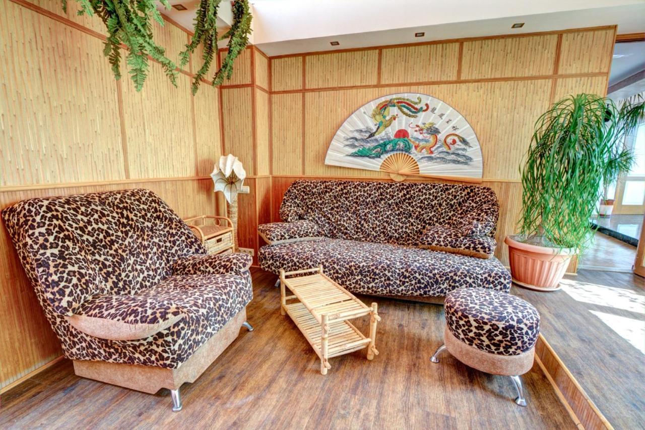 Jungle - Дом-Сказка У Моря Odesa Exterior foto