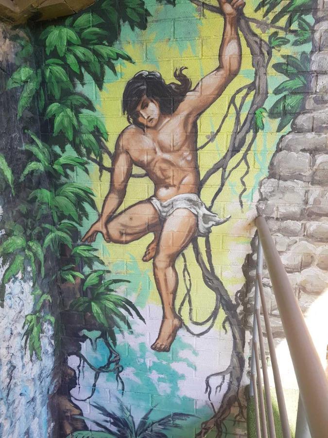Jungle - Дом-Сказка У Моря Odesa Exterior foto