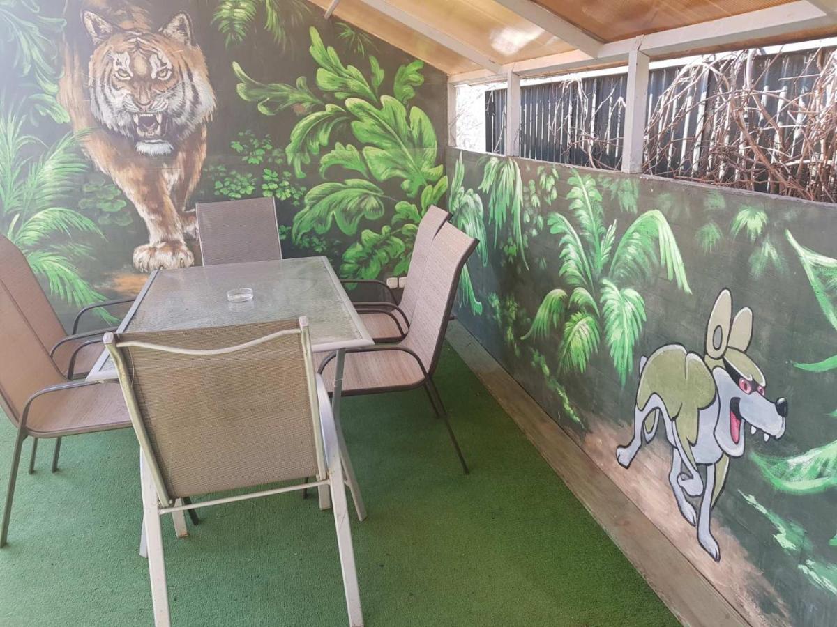 Jungle - Дом-Сказка У Моря Odesa Exterior foto